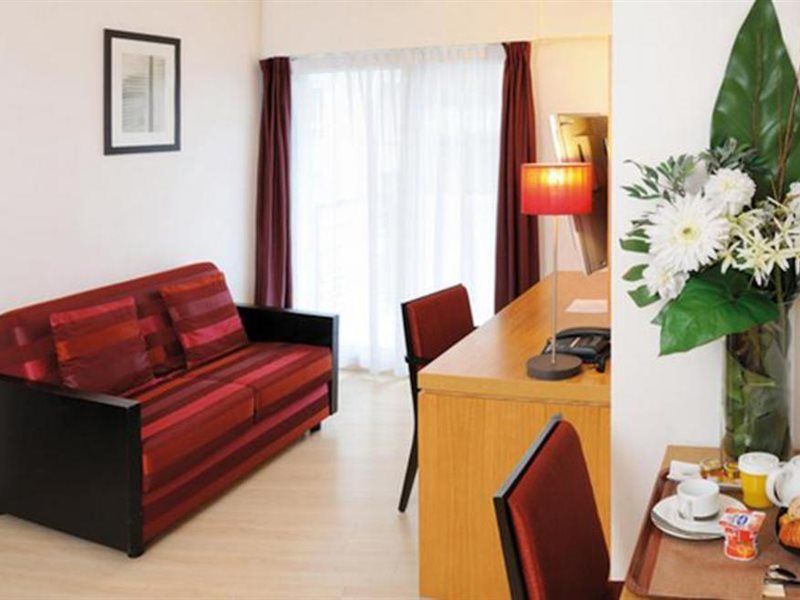 Residhome Courbevoie La Defense Exterior photo